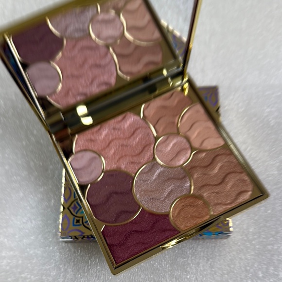 Tarte High-Performance Buried Treasure Palette NWY LE - Picture 2 of 4